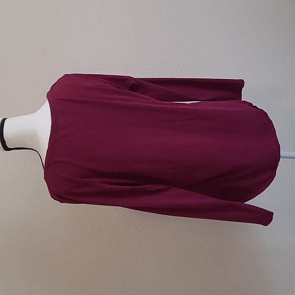 Burgundy V-neck Top L Long Sleeve - Picture 5 of 5